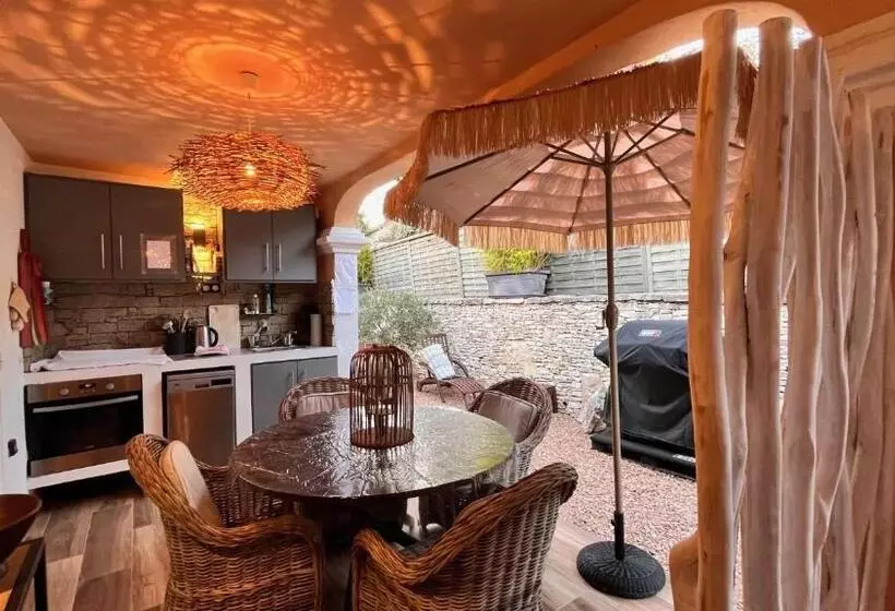 تختخواب و صبحانه Chez Virginie