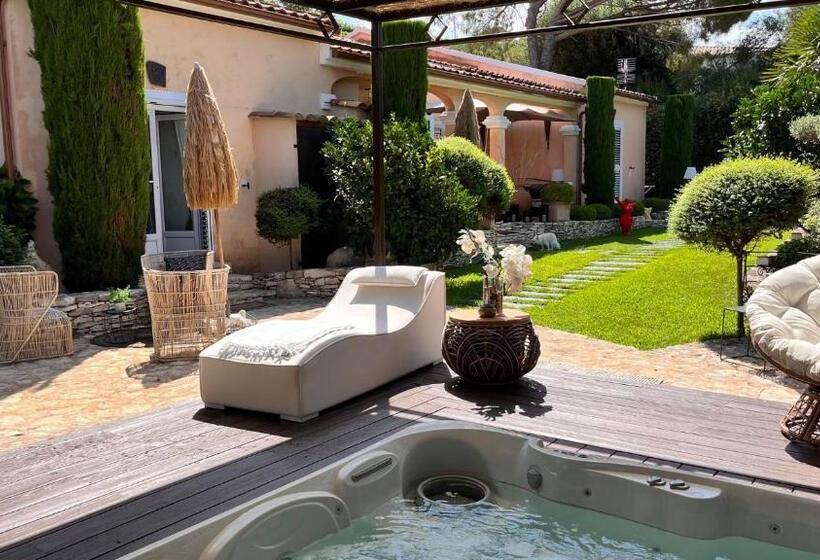 住宿加早餐  Chez Virginie