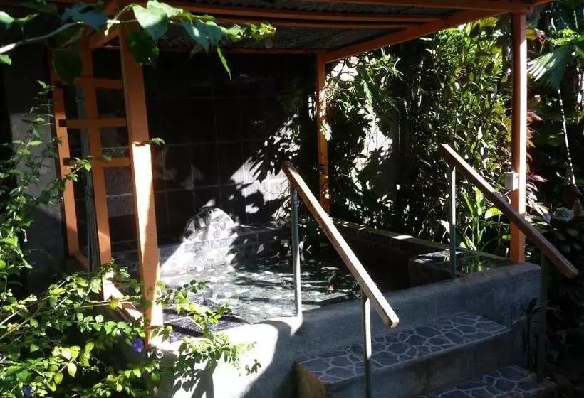 Aamiaismajoitus (B&B) Embassy House