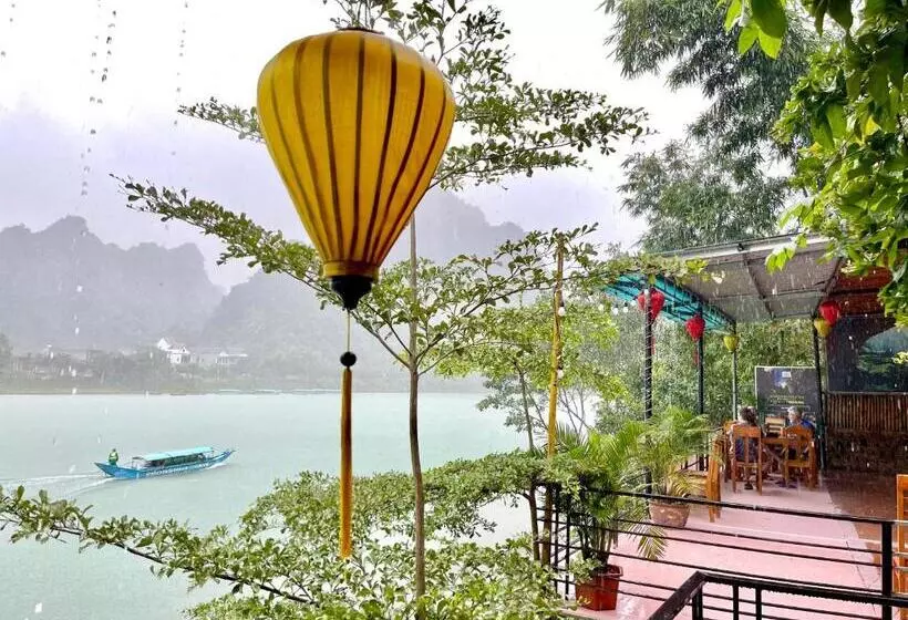 هتل Phong Nha Coco Riverside