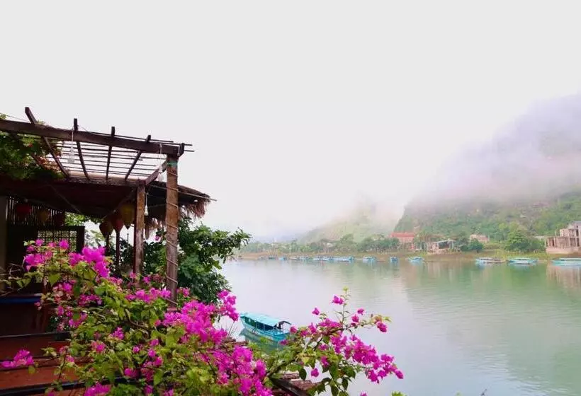 هتل Phong Nha Coco Riverside
