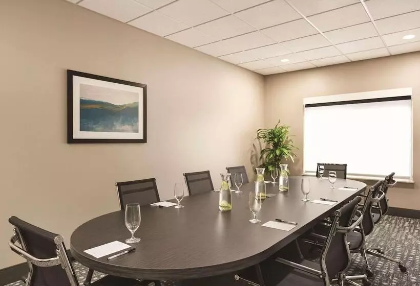Radisson Hotel Oklahoma City Airport