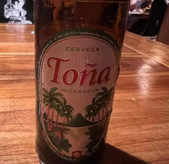 هتل Buena Onda Backpackers