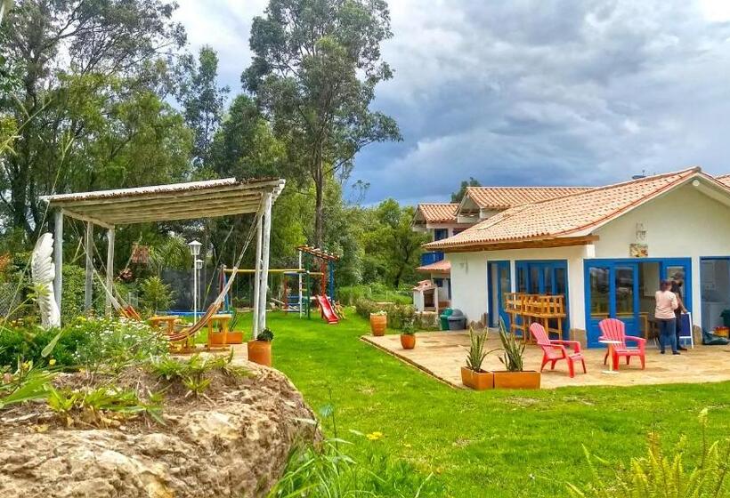 Отель & Cabañas Cashiluna