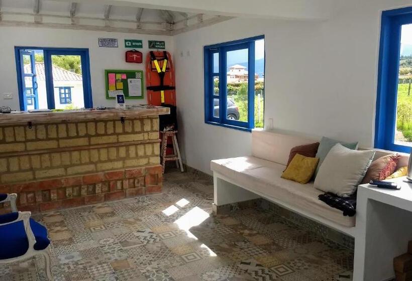 Отель & Cabañas Cashiluna