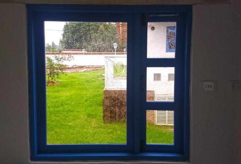 Отель & Cabañas Cashiluna