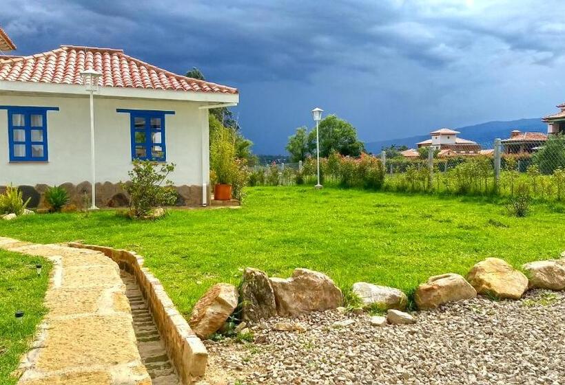 Отель & Cabañas Cashiluna