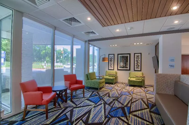 Hotelli Holiday Inn Express & Suites Mobile University Area, An Ihg