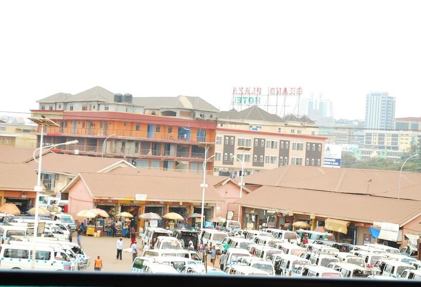 هتل Neptune Plaza