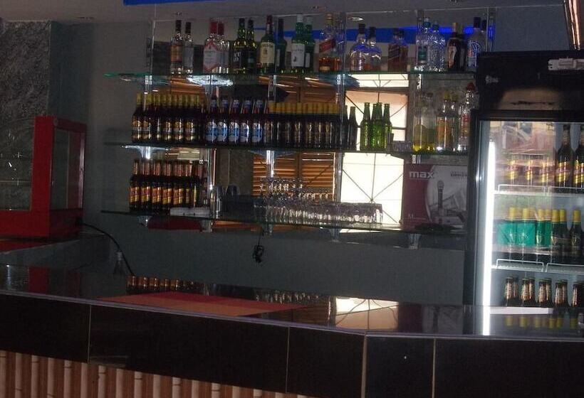 هتل Neptune Plaza