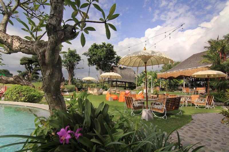 Отель Taulan Villa By Social Hideout