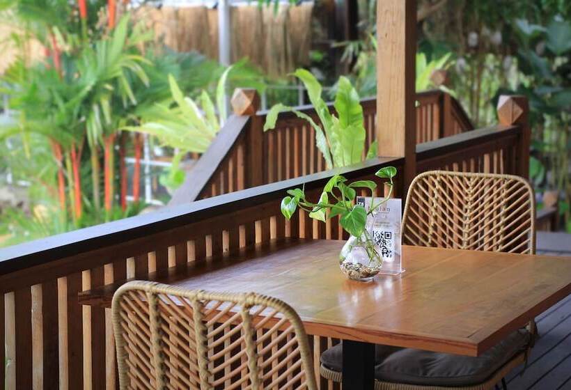 Отель Taulan Villa By Social Hideout