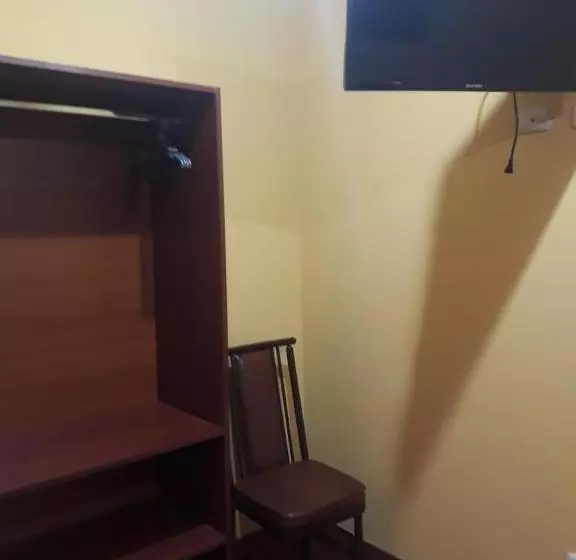 ペンション El Marquez