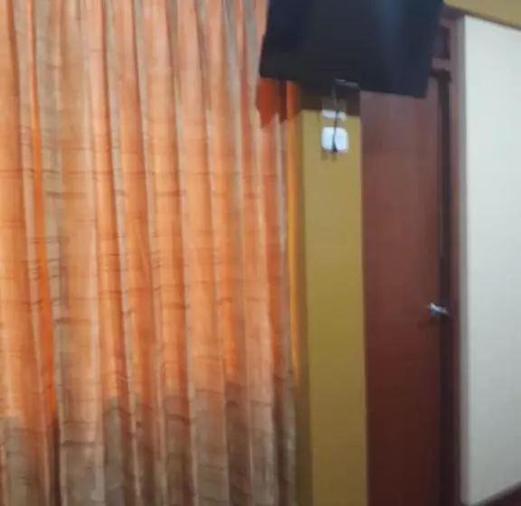 ペンション El Marquez