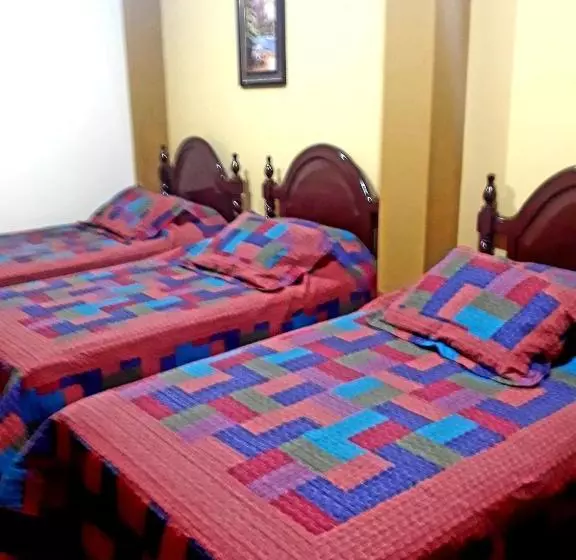 ペンション El Marquez