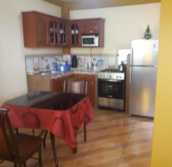 ペンション El Marquez