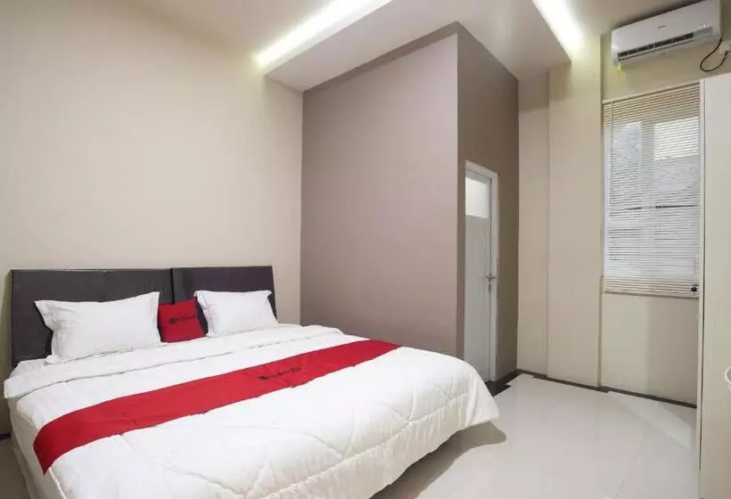 ペンション Reddoorz Near Ipb Dramaga Bogor