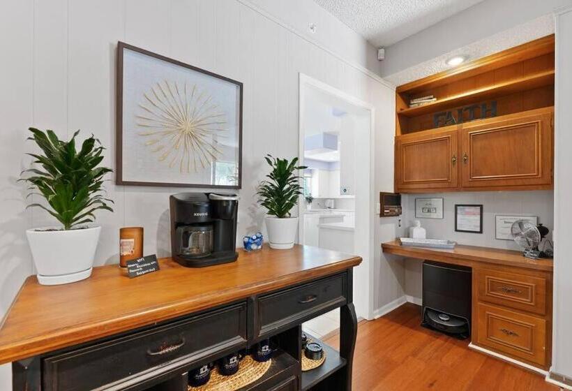 Presidents House B & B