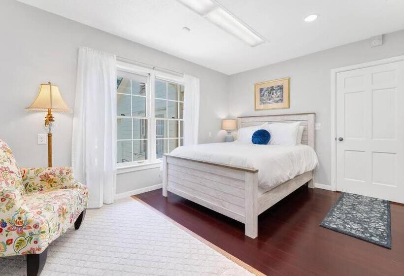 Presidents House B & B