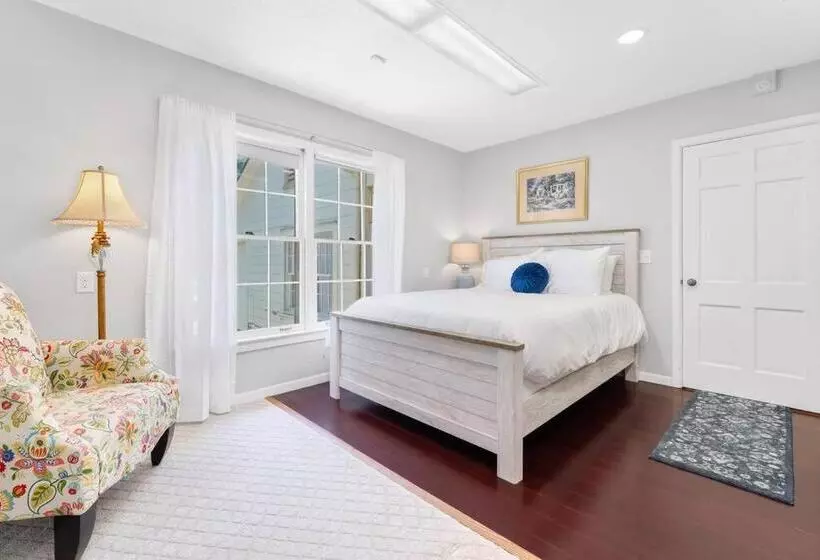 Presidents House B & B