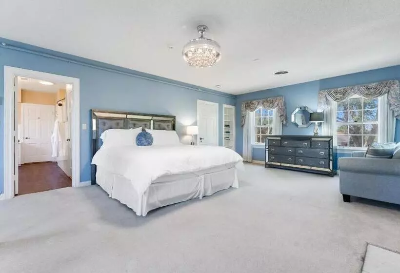 Presidents House B & B