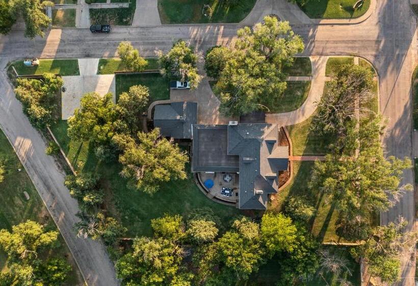 Presidents House B & B