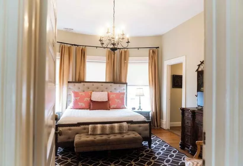 Aamiaismajoitus (B&B) The Jarvis At 220