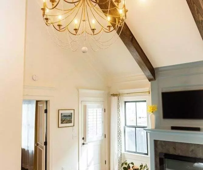 Aamiaismajoitus (B&B) The Jarvis At 220