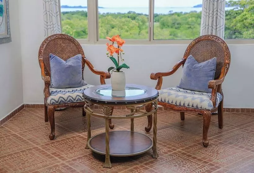 El Regalo Resort