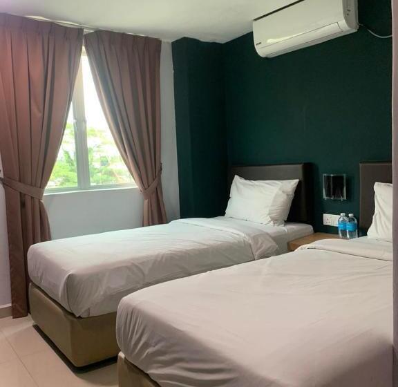 Hotel Room V @ Jalan Megat