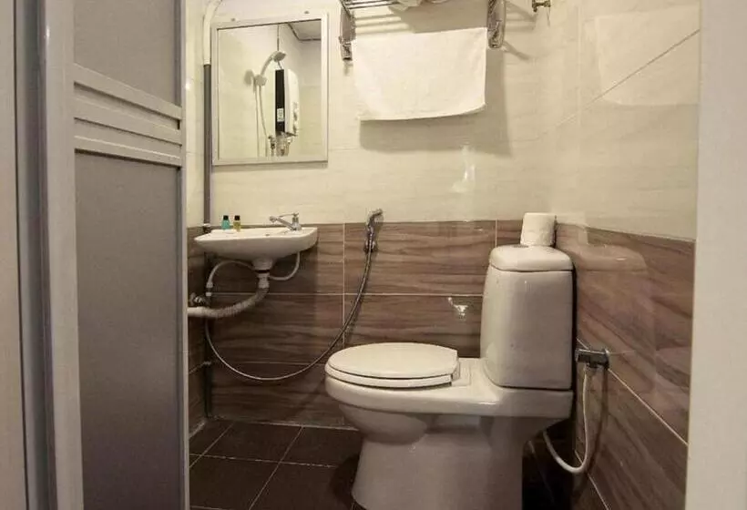 Hotelli Room V @ Jalan Megat