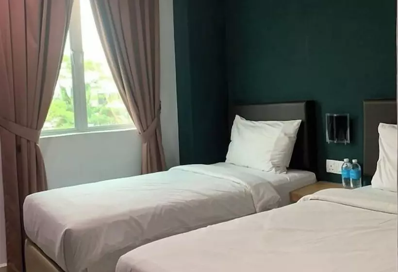 ホテル Room V @ Jalan Megat