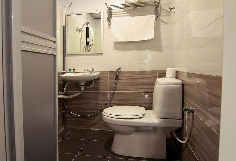 ホテル Room V @ Jalan Megat