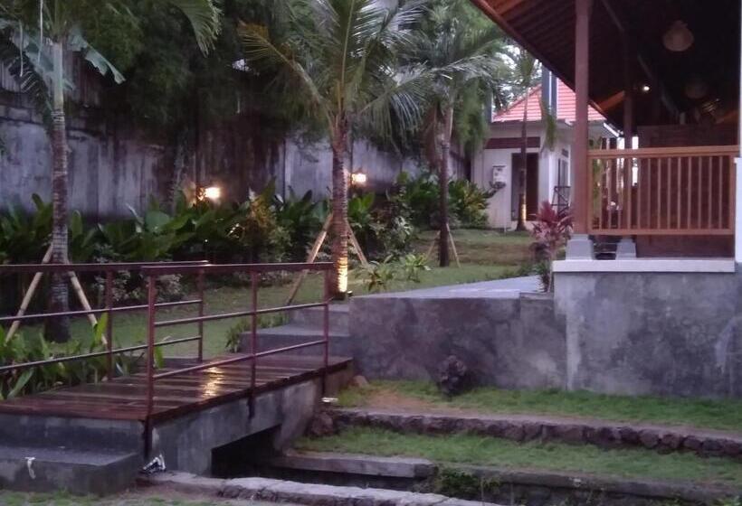 Pension The Uma Guesthouse