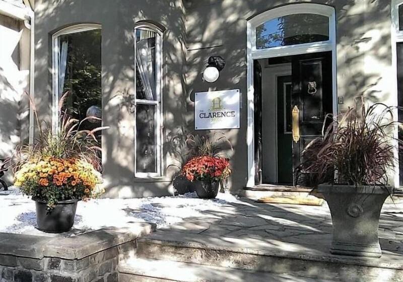 Szálló The Clarence Park