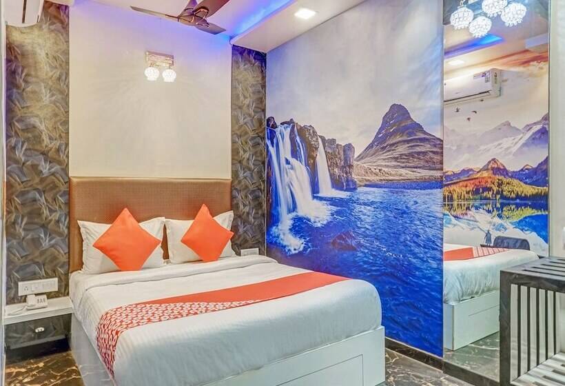 酒店 Oyo 23624 Panchgani Inn