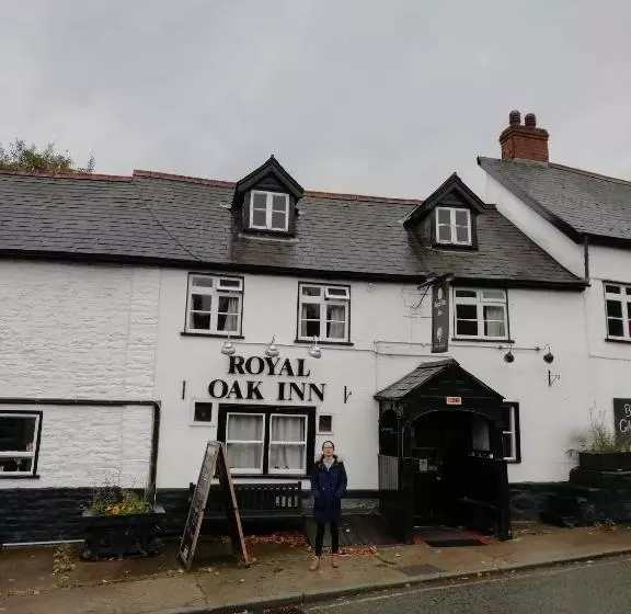 هتل The Royal Oak