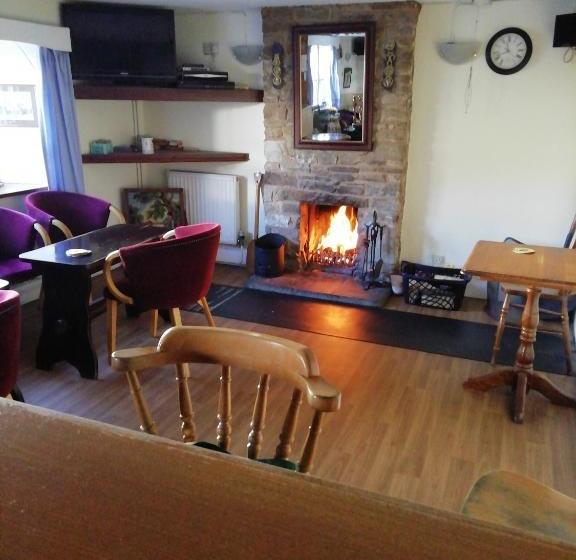 ホテル The Royal Oak