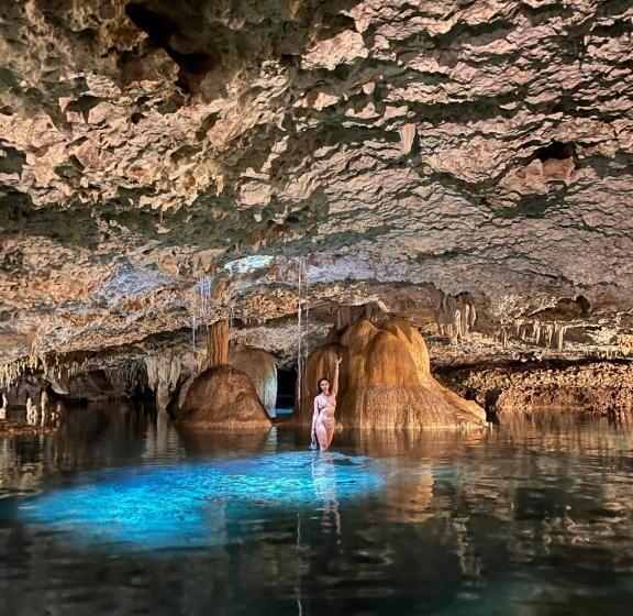 ペンション Aldea Tzunun