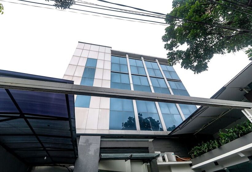 פנסיון Reddoorz Near Kebon Jeruk Jakarta