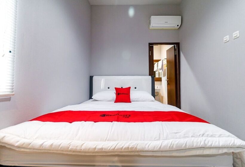 פנסיון Reddoorz Near Kebon Jeruk Jakarta