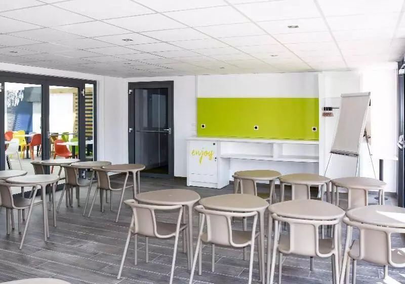 هتل Ibis Budget Langres