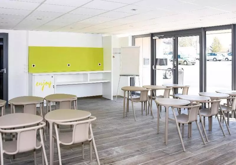 هتل Ibis Budget Langres