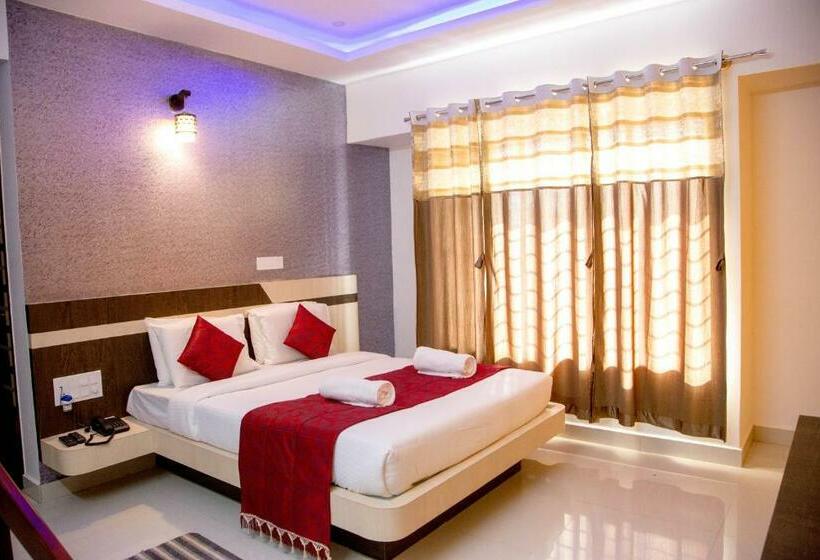 Отель M K Arcade