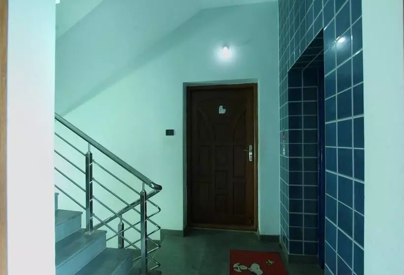 Hotelli Oyo 18456 Anugraha Vasantham
