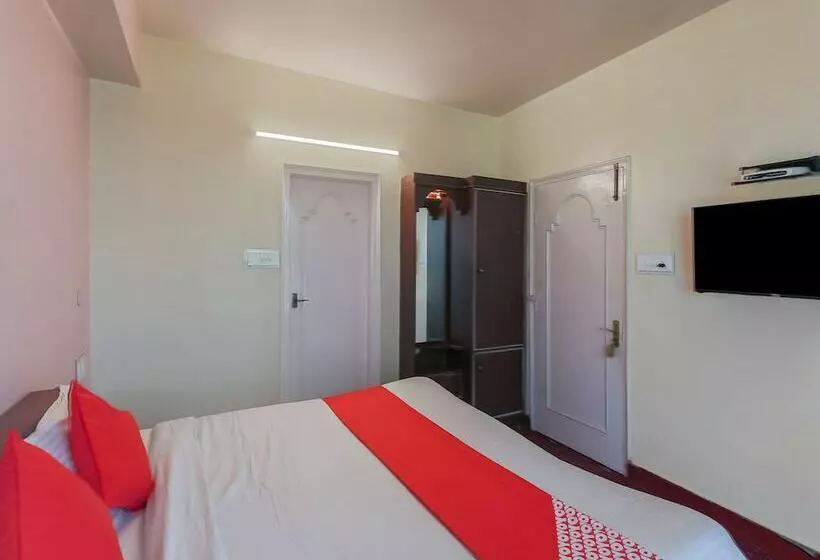 هتل Oyo 22748 Barowalia Resorts