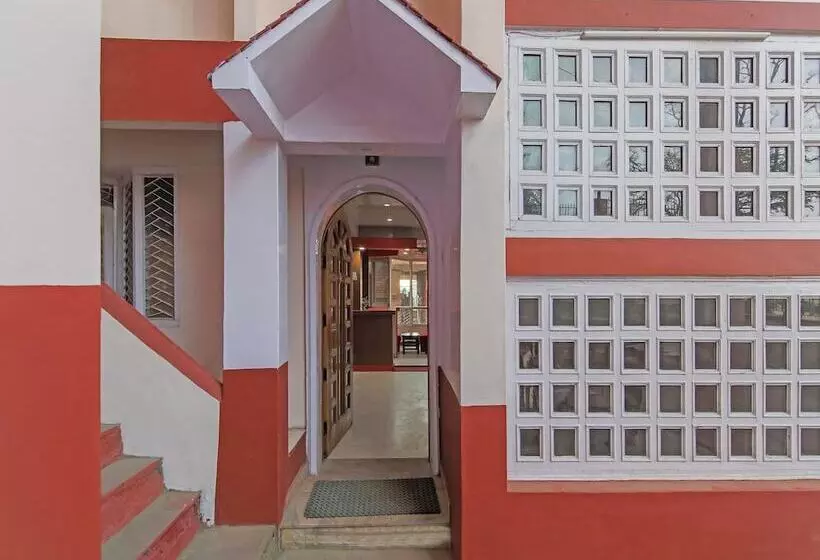 هتل Oyo 22748 Barowalia Resorts