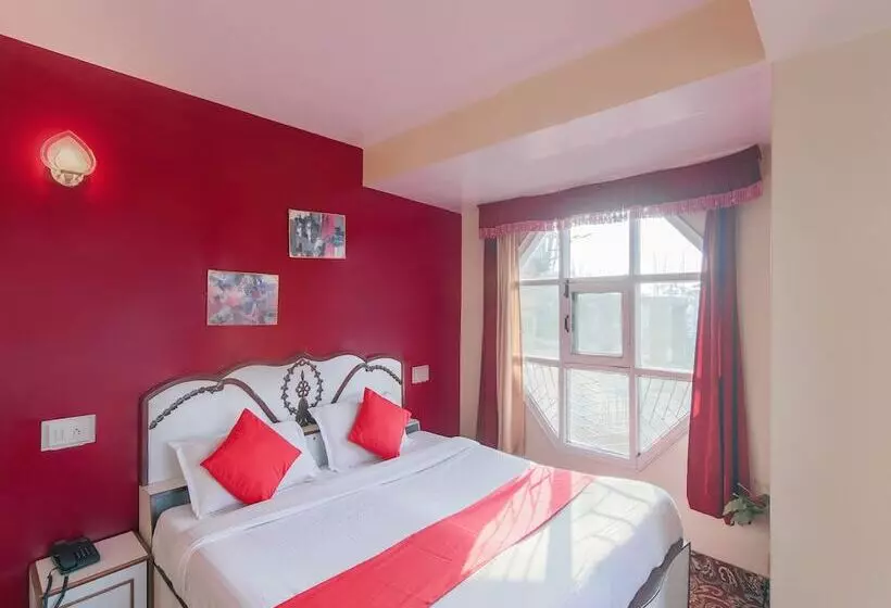 هتل Oyo 22748 Barowalia Resorts