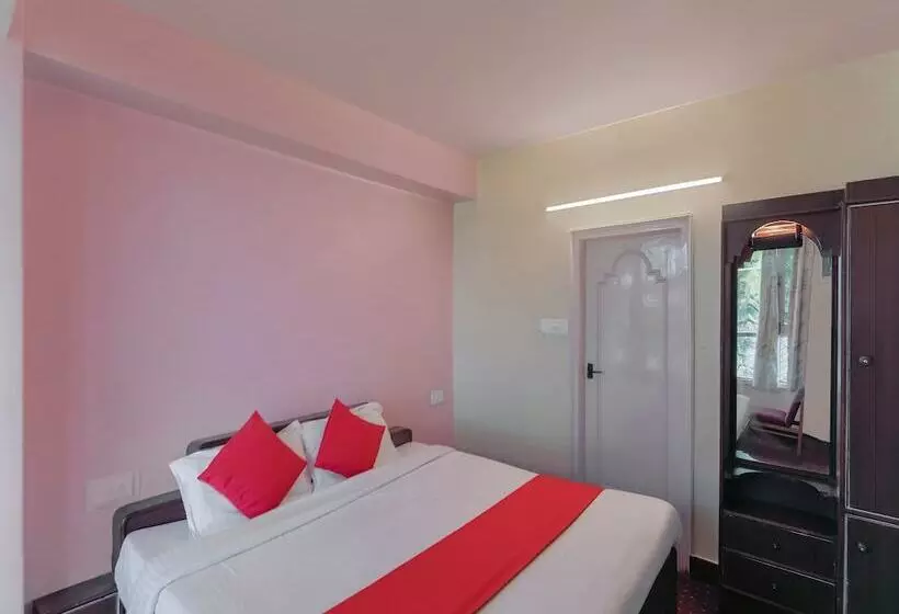 هتل Oyo 22748 Barowalia Resorts