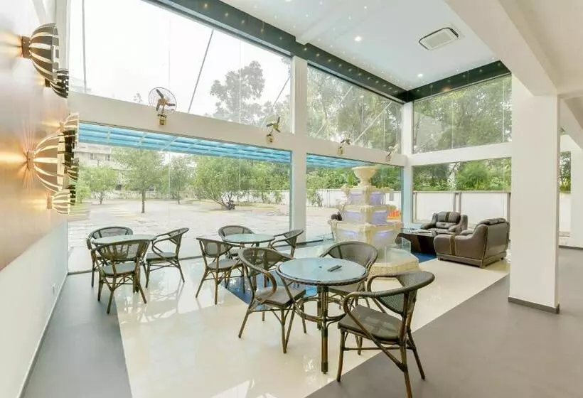 Super Hotel O Edassery Blue Bells